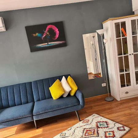 Mall Luxury Apartments Bacau Ngoại thất bức ảnh