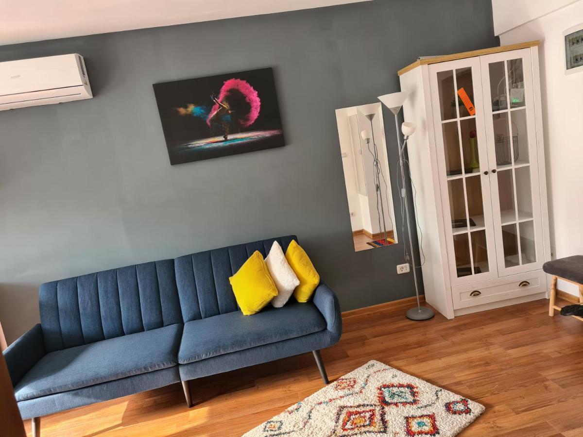 Mall Luxury Apartments Bacau Ngoại thất bức ảnh