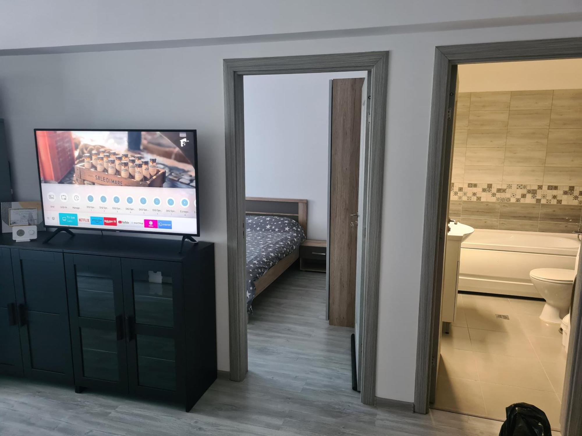 Mall Luxury Apartments Bacau Ngoại thất bức ảnh
