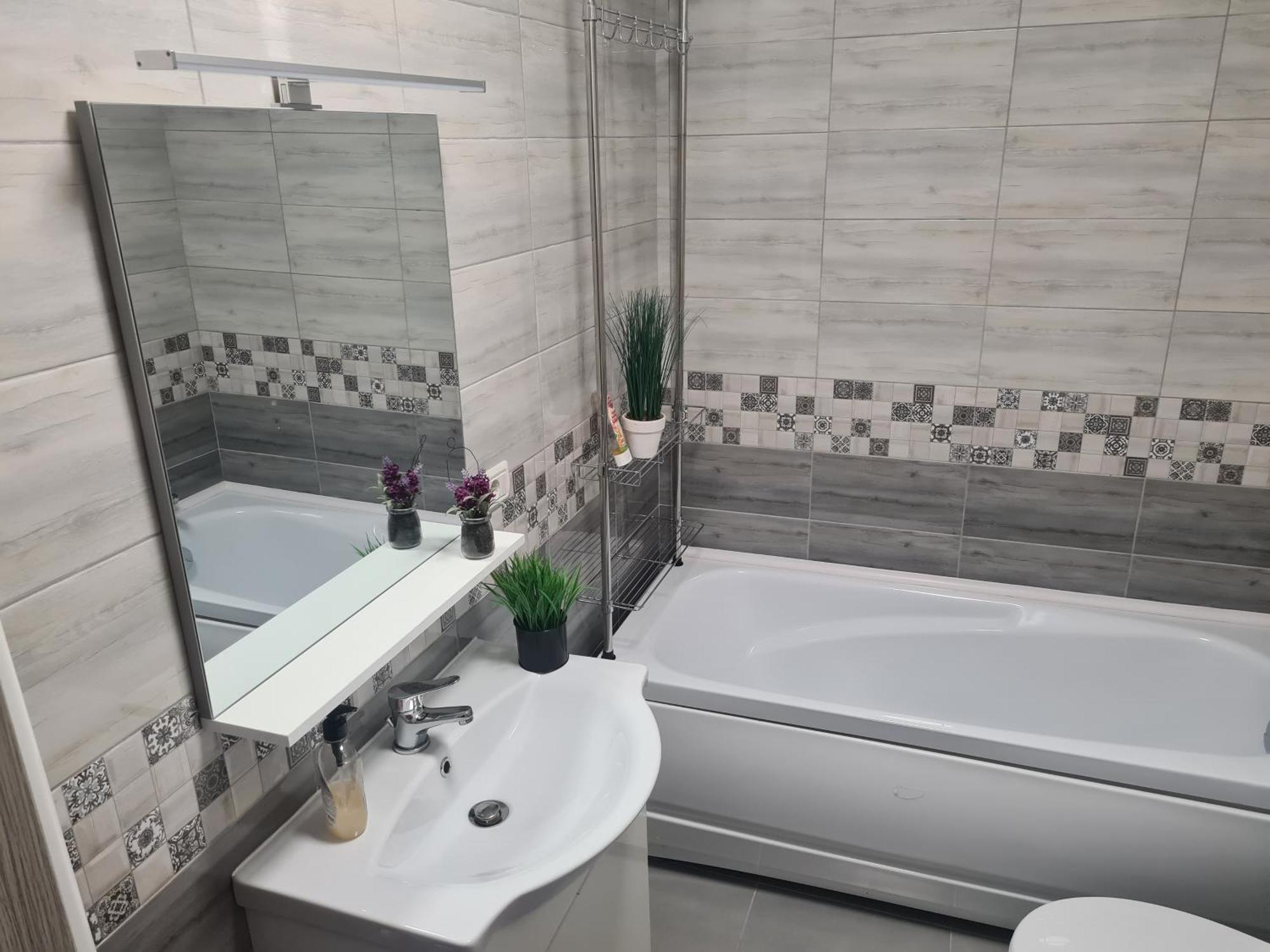 Mall Luxury Apartments Bacau Ngoại thất bức ảnh