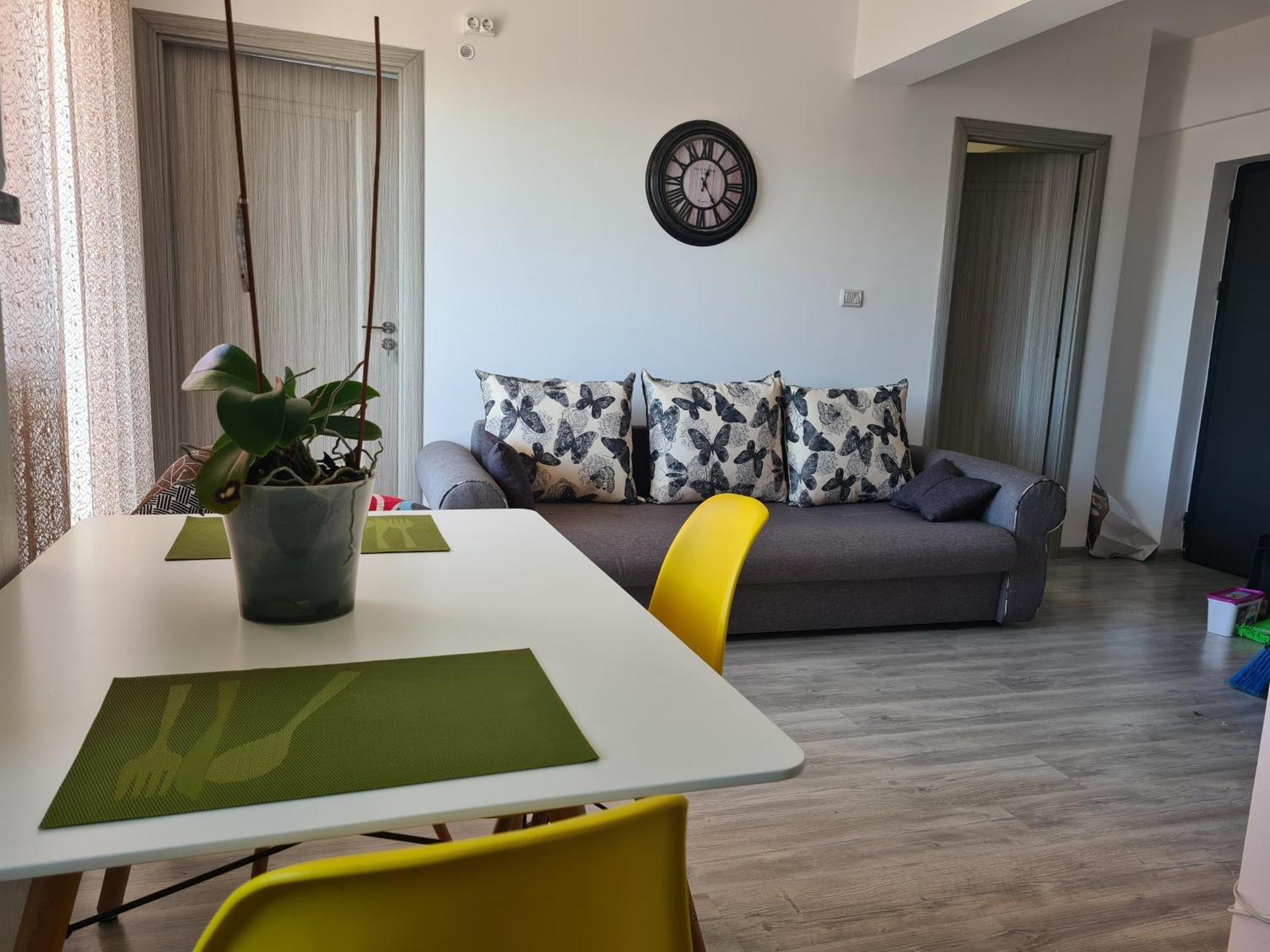 Mall Luxury Apartments Bacau Ngoại thất bức ảnh